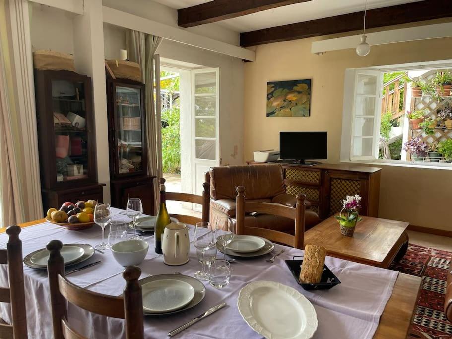 Le Strelitzia 2 Apartment ซีลาโอส ภายนอก รูปภาพ